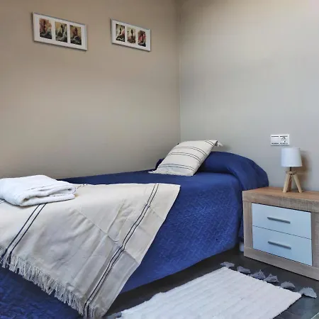 Desconectaengalicia Atico La Perla, Piscina Y Pista Tenis Daire Sanxenxo