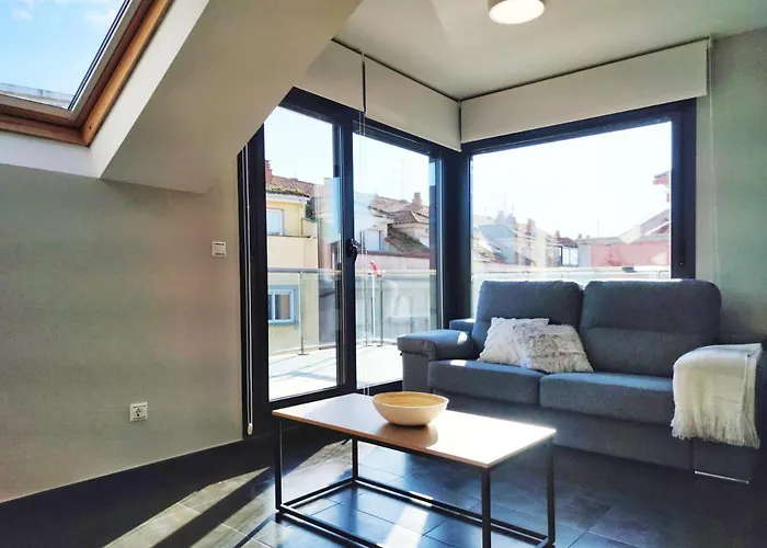 Διαμέρισμα Desconectaengalicia Atico La Perla, Piscina Y Pista Tenis